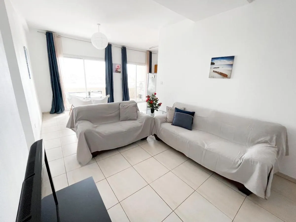 Apartment Capella, Larnaca 0*,